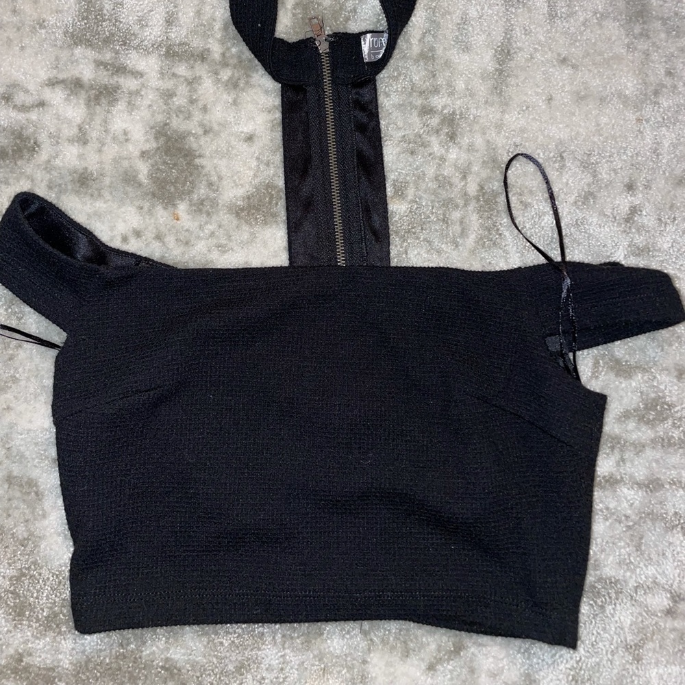 Rumor boutique crop top from LF Stores.